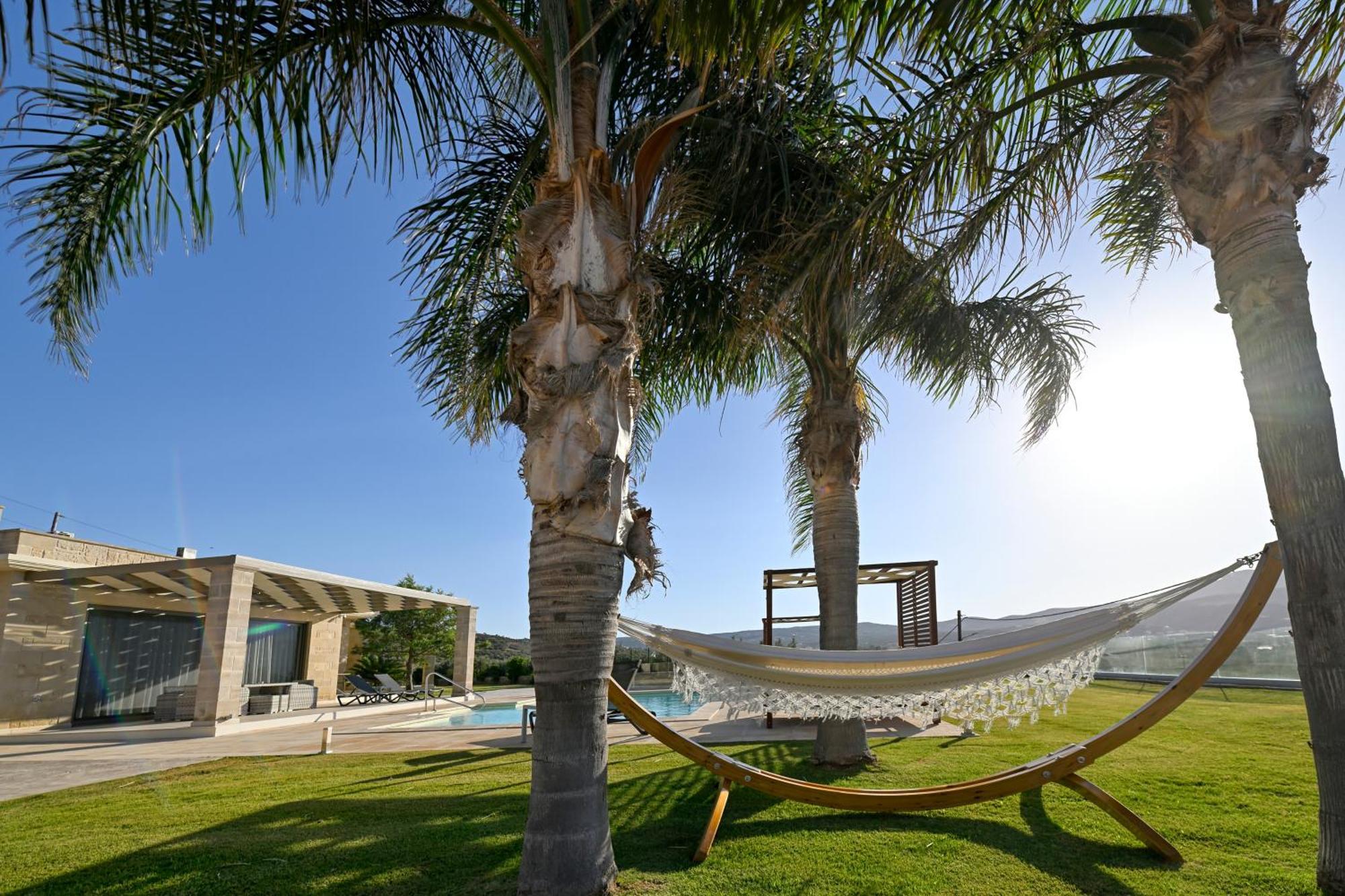 Larimar Luxury Sea View Villa Kíssamos Exteriör bild